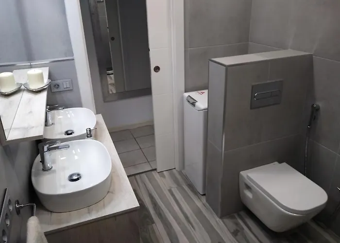 Sur Heated Pool Apartman