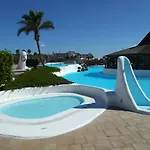 Sur Heated Pool *
